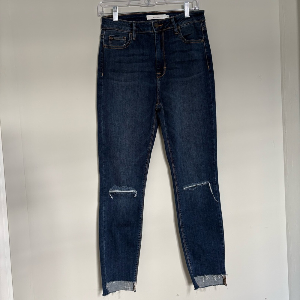 Hidden Jeans Women’s Size 29 High Rise Skinny Distressed Knee‎ & Raw Hem